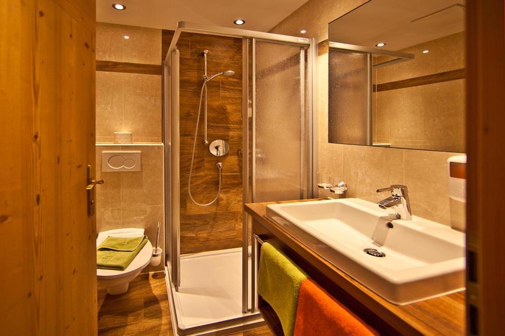 Landhotel Rauchenwalderhof Mayrhofen Δωμάτιο φωτογραφία