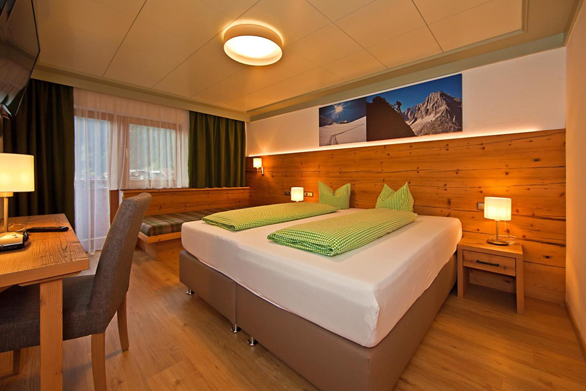 Landhotel Rauchenwalderhof Mayrhofen Δωμάτιο φωτογραφία