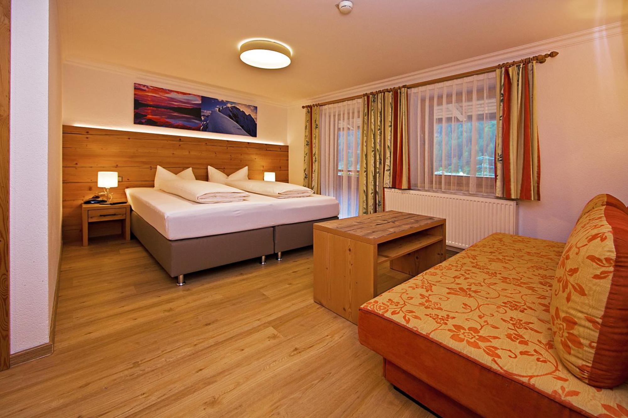 Landhotel Rauchenwalderhof Mayrhofen Δωμάτιο φωτογραφία
