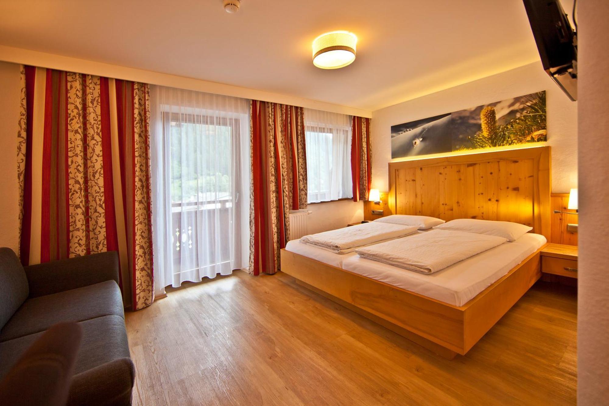 Landhotel Rauchenwalderhof Mayrhofen Δωμάτιο φωτογραφία