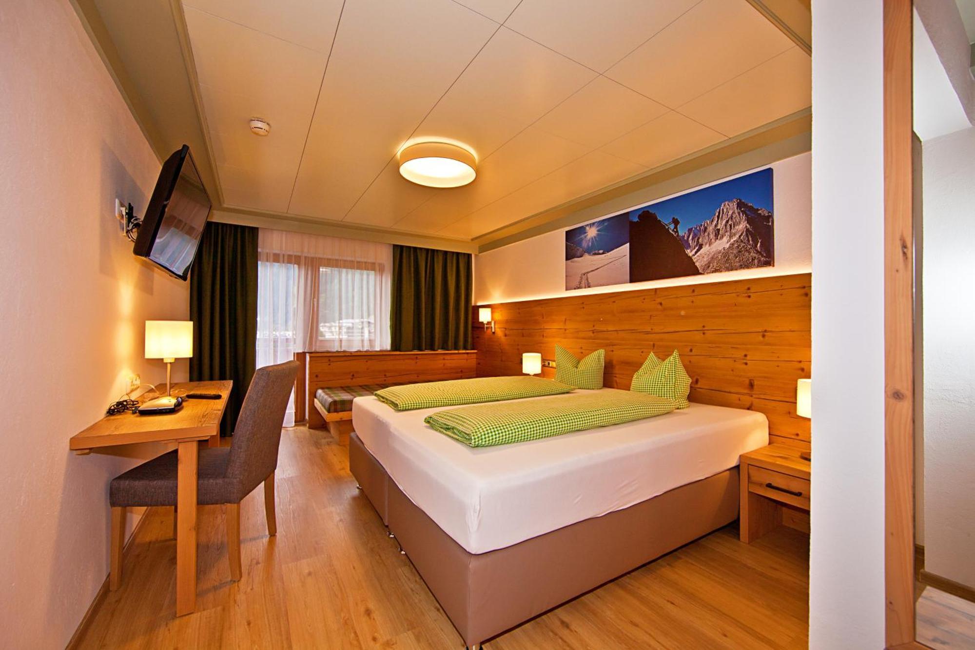 Landhotel Rauchenwalderhof Mayrhofen Δωμάτιο φωτογραφία