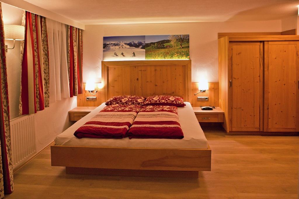 Landhotel Rauchenwalderhof Mayrhofen Δωμάτιο φωτογραφία